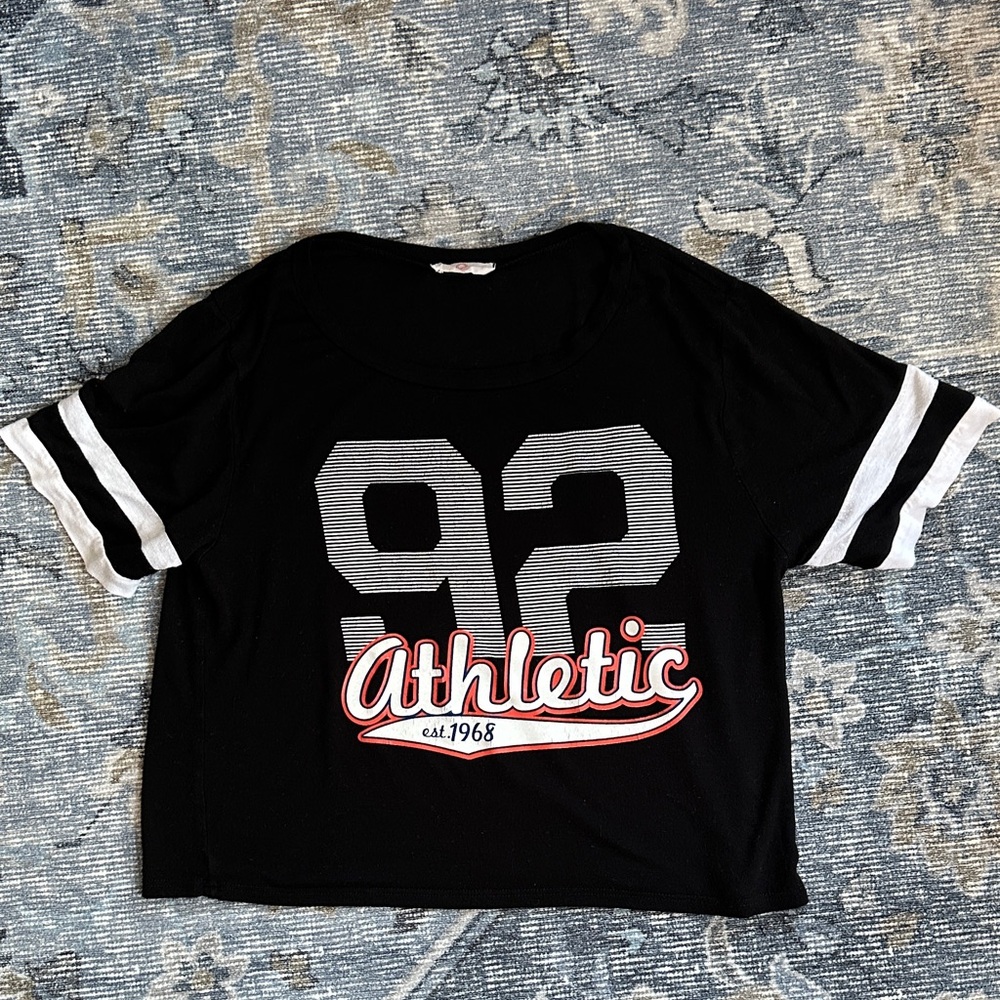 Women's Black Athletic 92 Graphic Crp Tee